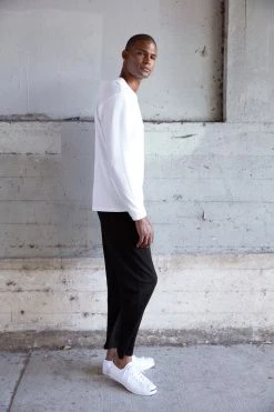 Velvet By Graham & Spencer FERGUS CREW NECK TEE