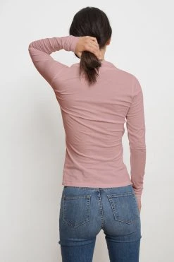 Velvet By Graham & Spencer Womens MERI WRAP FRONT FITTED TOP