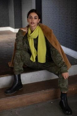 Velvet By Graham & Spencer Womens MEL CASHMERE SCARF 34 Velvet By Graham & Spencer Womens MEL CASHMERE SCARF