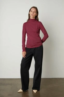Velvet By Graham & Spencer TALISIA GAUZY WHISPER FITTED MOCK NECK TEE