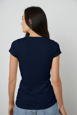 Velvet By Graham & Spencer Womens JEMMA GAUZY WHISPER FITTED CREW NECK TEE