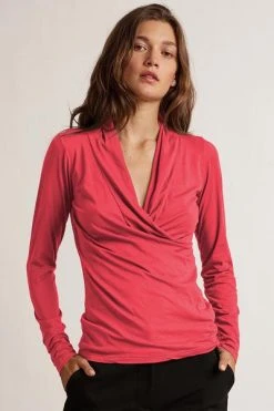 Velvet By Graham & Spencer Womens MERI WRAP FRONT FITTED TOP