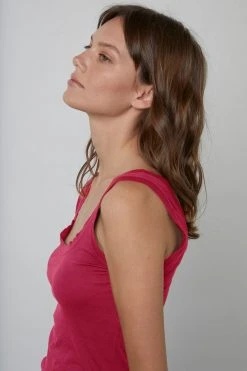 Velvet By Graham & Spencer MOSSY GAUZY WHISPER FITTED TANK