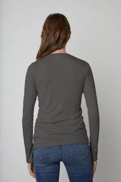 Velvet By Graham & Spencer ZOFINA GAUZY WHISPER FITTED CREW NECK TEE