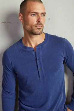 Velvet By Graham & Spencer Mens ADRIAN HENLEY