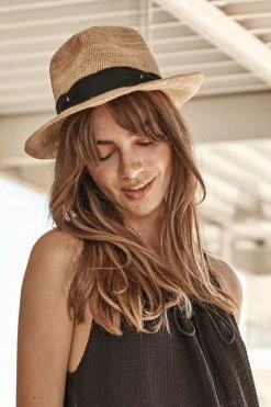 Velvet By Graham & Spencer DAVIS STRAW HAT