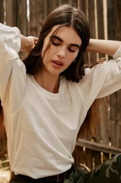 Velvet By Graham & Spencer JAYLA PUFF SLEEVE TOP