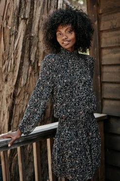 Velvet By Graham & Spencer KIRSTEN PRINTED DRESS