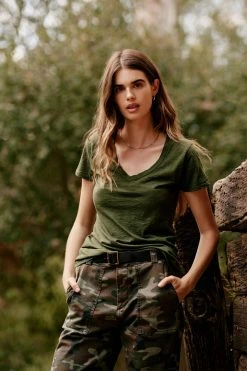 Velvet By Graham & Spencer Womens LILITH COTTON SLUB V-NECK TEE