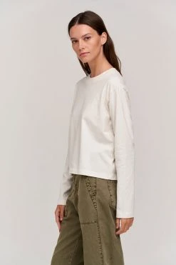 Velvet By Graham & Spencer WINONA CREW NECK TEE