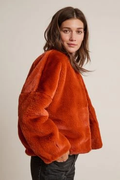 Velvet By Graham & Spencer Womens ANNE LUX FAUX FUR JACKET