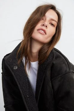 Velvet By Graham & Spencer Womens ALBANY REVERSIBLE LUX SHERPA COAT