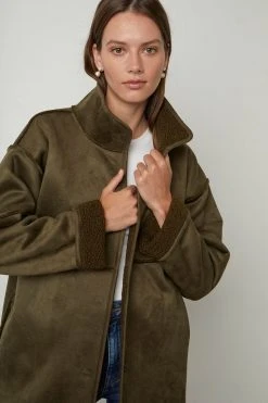 Velvet By Graham & Spencer Womens ALBANY REVERSIBLE LUX SHERPA COAT