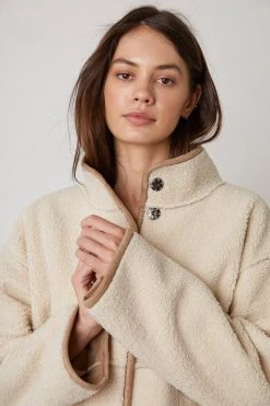Velvet By Graham & Spencer Womens ALBANY REVERSIBLE LUX SHERPA COAT