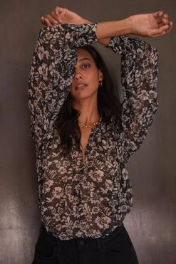 Velvet By Graham & Spencer MILEY PRINTED BOHO BLOUSE Womens