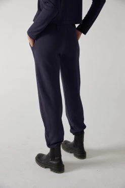 Velvet By Jenny Graham Womens ZUMA SWEATPANT