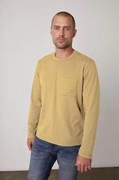 Velvet By Graham & Spencer OLIVER POCKET TEE Mens