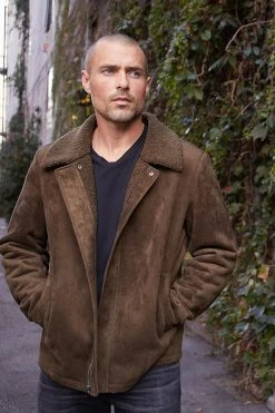 Velvet By Graham & Spencer Mens BOAZ FAUX SUEDE JACKET