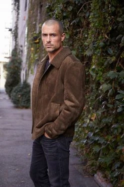 Velvet By Graham & Spencer Mens BOAZ FAUX SUEDE JACKET