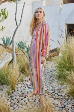 Velvet By Graham & Spencer PIA PRINTED MAXI DRESS