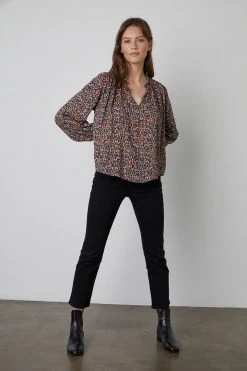 Velvet By Graham & Spencer IRIS PRINTED BLOUSE Womens