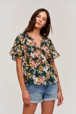 Velvet By Graham & Spencer LUCY PRINTED TOP Womens