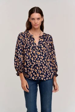 Velvet By Graham & Spencer KACY PRINTED BLOUSE