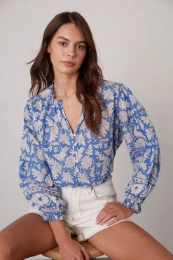 Velvet By Graham & Spencer MIKAYLA BUTTON-UP PRINTED BLOUSE Womens