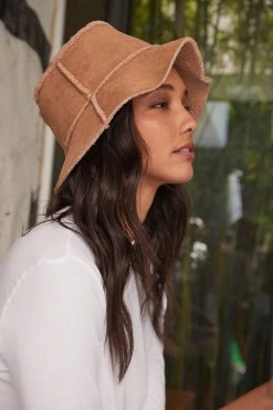 Velvet By Graham & Spencer REVERSIBLE FAUX SHEARLING BUCKET HAT 13 Velvet By Graham & Spencer REVERSIBLE FAUX SHEARLING BUCKET HAT