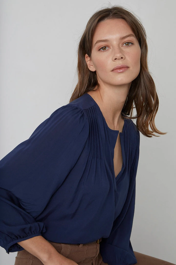 Velvet By Graham & Spencer ELIZA HALF PLACKET BLOUSE 6 Velvet By Graham & Spencer ELIZA HALF PLACKET BLOUSE