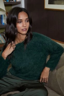 Velvet By Graham & Spencer Womens RAY CREW NECK SWEATER