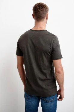 Velvet By Graham & Spencer Mens CHAD RAW EDGE COTTON SLUB POCKET TEE