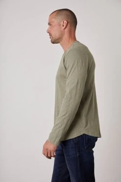 Velvet By Graham & Spencer KAI CREW NECK TEE