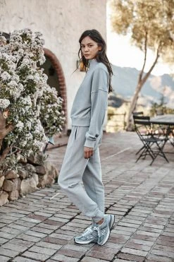 Velvet By Graham & Spencer Womens KYLE FLEECE JOGGER 13 Velvet By Graham & Spencer Womens KYLE FLEECE JOGGER