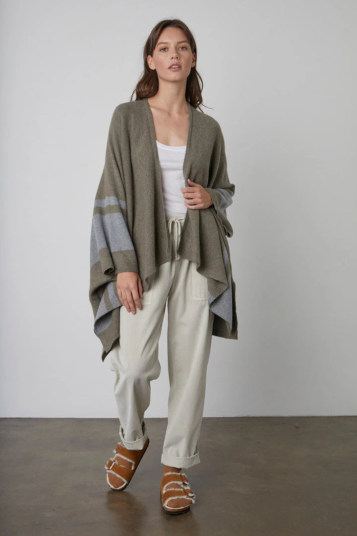 Velvet By Graham & Spencer HARPER OPEN FRONT PONCHO Womens 2 Velvet By Graham & Spencer HARPER OPEN FRONT PONCHO Womens