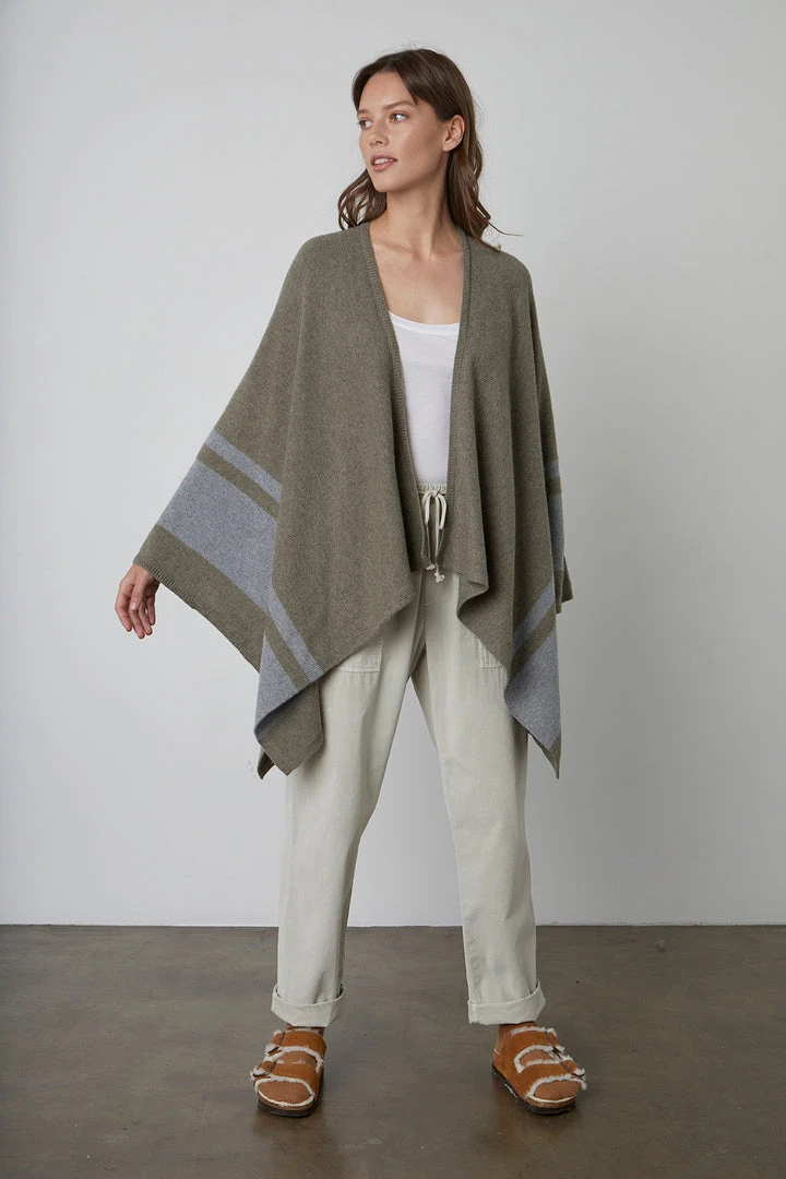 Velvet By Graham & Spencer HARPER OPEN FRONT PONCHO Womens 3 Velvet By Graham & Spencer HARPER OPEN FRONT PONCHO Womens