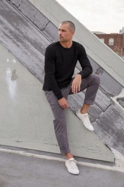 Velvet By Graham & Spencer MARIO CREW NECK TEE