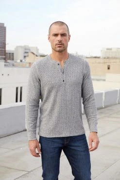 Velvet By Graham & Spencer ANTHONY THERMAL HENLEY Mens
