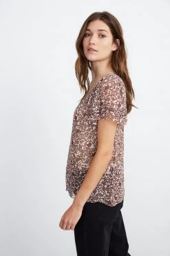 Velvet By Graham & Spencer Womens TRACIA SCOOP NECK PRINTED BLOUSE
