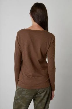 Velvet By Graham & Spencer Womens LIZZIE ORIGINAL SLUB LONG SLEEVE TEE