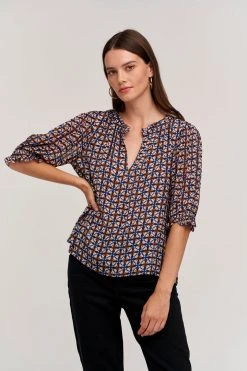 Velvet By Graham & Spencer CADENCE PRINTED BLOUSE