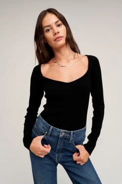 Velvet By Graham & Spencer PEPPA VISCOSE RIB TOP Womens