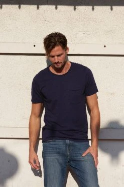 Velvet By Graham & Spencer Mens CHAD RAW EDGE COTTON SLUB POCKET TEE