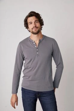Velvet By Graham & Spencer ALVARO COTTON JERSEY HENLEY Mens