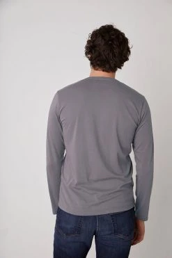 Velvet By Graham & Spencer ALVARO COTTON JERSEY HENLEY Mens