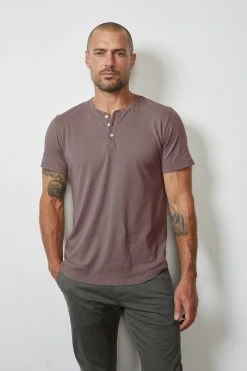 Velvet By Graham & Spencer FULTON SHORT SLEEVE HENLEY
