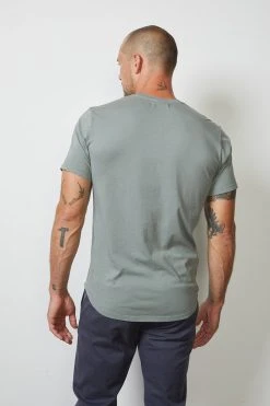 Velvet By Graham & Spencer FULTON SHORT SLEEVE HENLEY Mens
