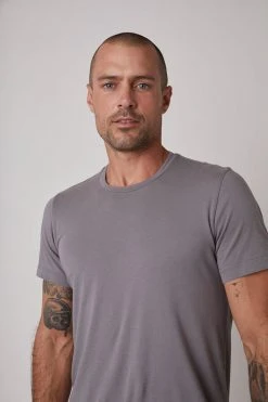 Velvet By Graham & Spencer HOWARD WHISPER CLASSIC CREW NECK TEE Mens