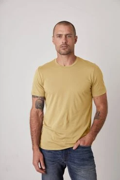 Velvet By Graham & Spencer HOWARD WHISPER CLASSIC CREW NECK TEE Mens