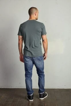 Velvet By Graham & Spencer HOWARD WHISPER CLASSIC CREW NECK TEE